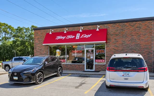 Tsing Tsao Chinese Fast Food from the parking lot on East University Avenue